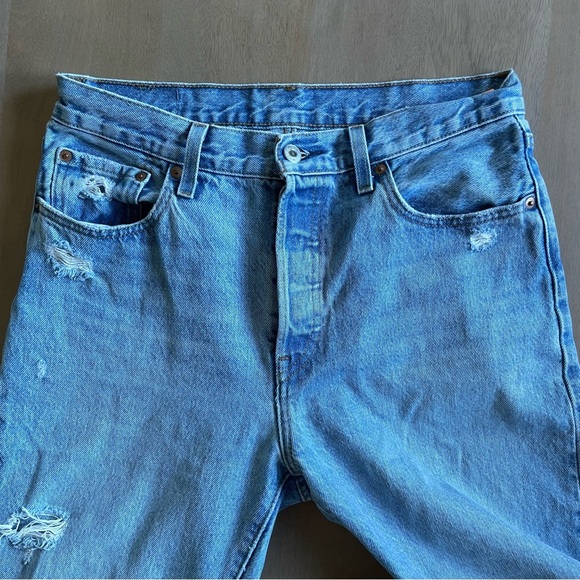 Levi’s Classic 501s Denim Jeans - Picture 2 of 8